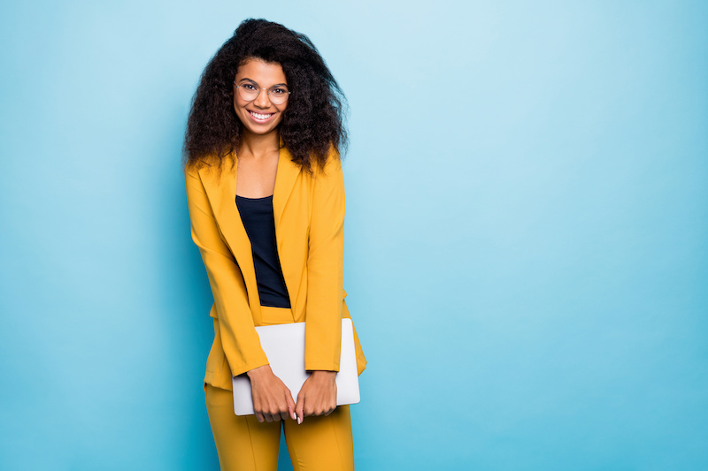 woman-in-yellow-suit