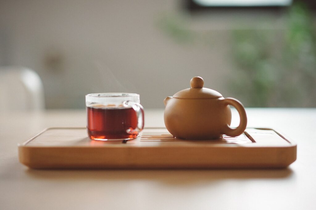 tea-pot-and-cup